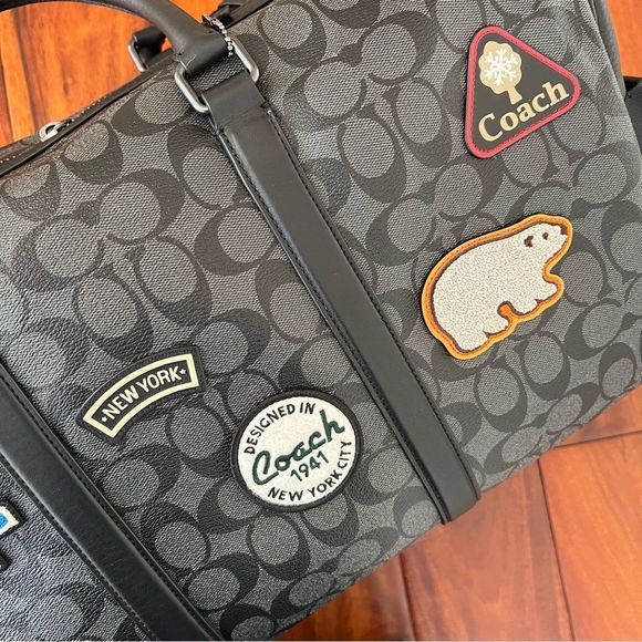 NWT Coach Venturer Bag In Signature Canvas Ski Patches Travel Duffle Duffel - Picture 5 of 16